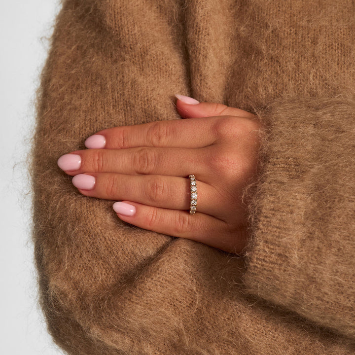 Verlobungsring Kronprinzessin aus 14 kt Gold mit 0,75 ct Diamanten