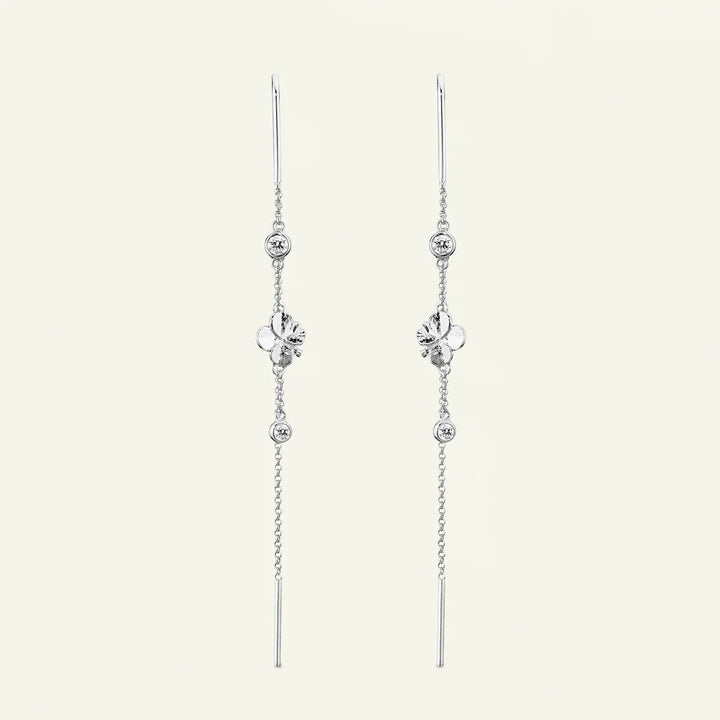 Flora Danica Vierblätter-Kettenohrringe in Silber 