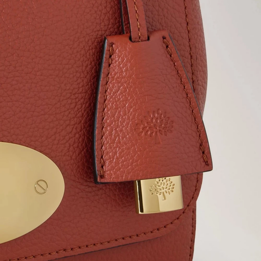 Mulberry Lily Kleiner klassischer Kornrost