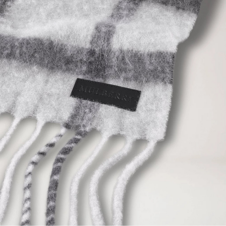 Mulberry Oversized Check Textured Scarf Nebelgrau Alpaka-Mischung – Produktbild 2
