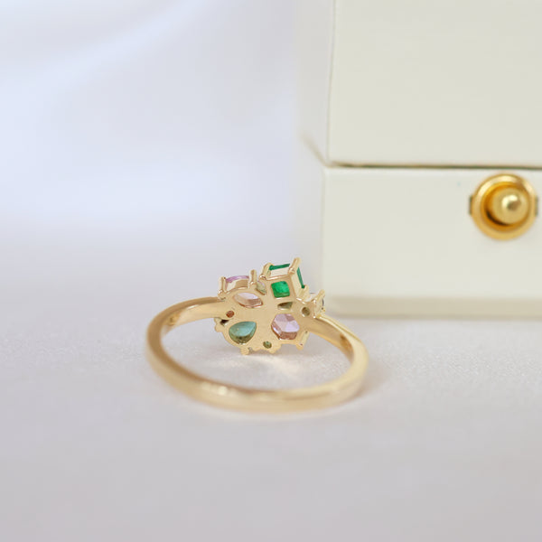 Anpé Atelier Varnaya Ring 18kt Gold Sonderanfertigung