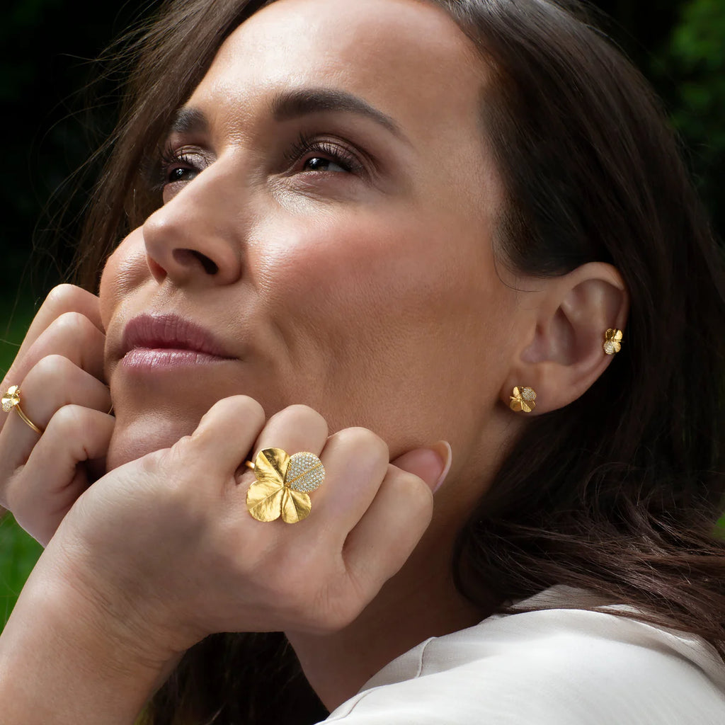 Flora Danica Vierblättriges Kleeblatt Ohrringe Pope vergoldet