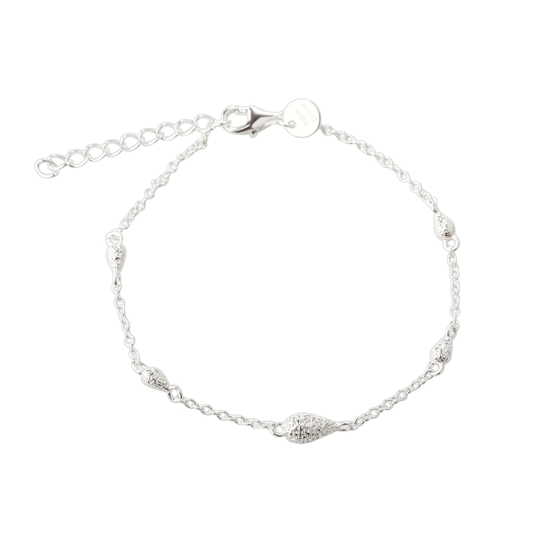 Das Aqua Dulce Cappa-Armband in Silber präsentiert ein elegantes Kettenarmband mit strukturierten Tropfengliedern. Modell 6229-1.