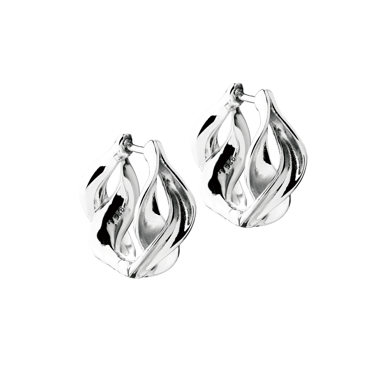 Aqua Dulce Curva Hoop in Silber, glänzende Creolen mit gedrehter, organischer Form. Modell 6511-1