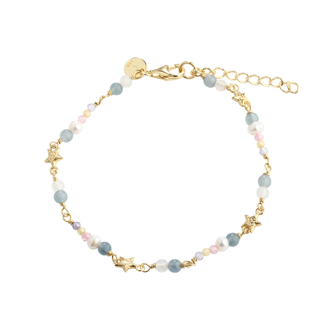 Aqua Dulce Stella Armband aus vergoldetem Silber mit blauen, weißen und hellen Perlen und Sterngliedern. Modell 6170-1.