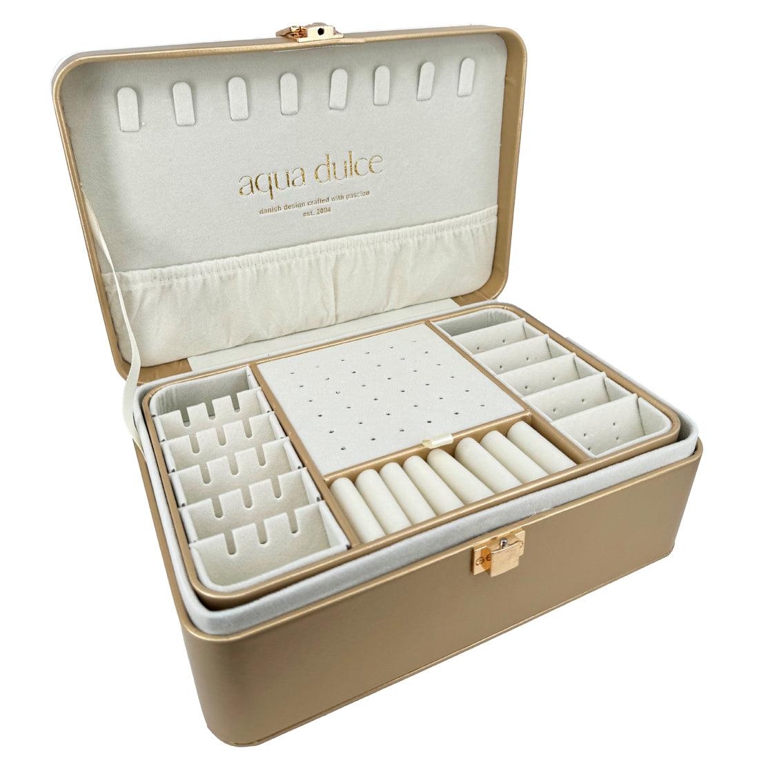 Große Aqua Dulce-Schmuckschatulle aus goldfarbenem Kunstleder mit Unterteilung und weichem, hellem Innenraum. Modell 6053-1