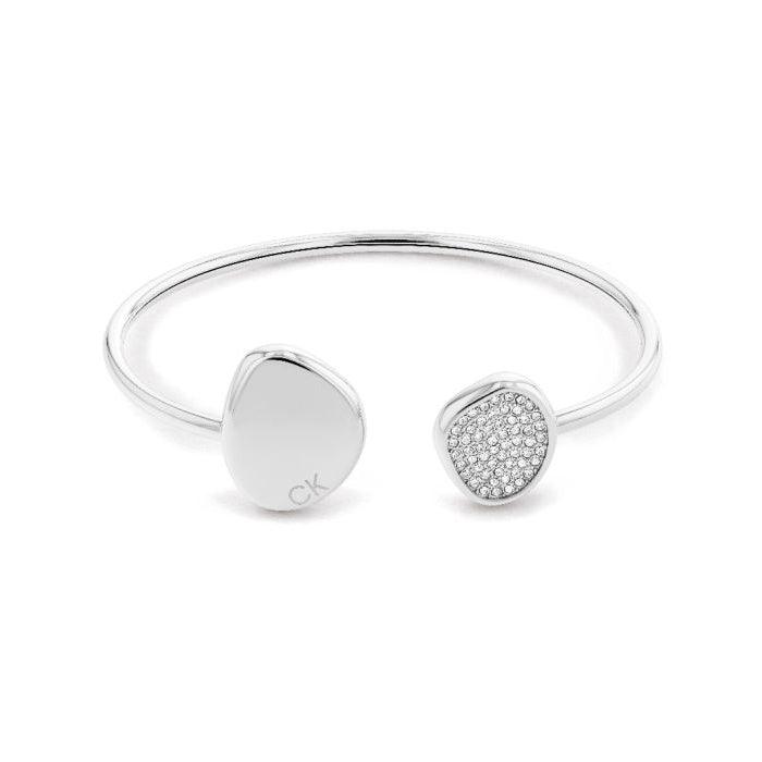 Calvin Klein Enchant Armreif in Silber mit glänzender Pavé-Verzierung, minimalistisches Design. Modell 35000214-1