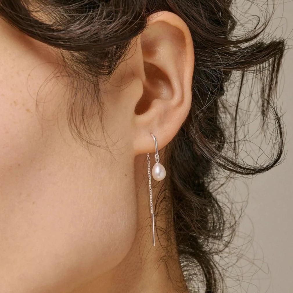 Enamel Eleanor Pearl Earrings sølv - E308S - Øreringe - E308S