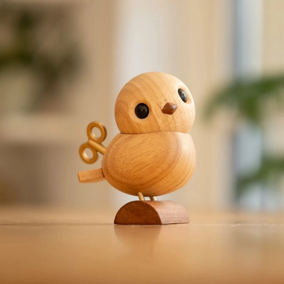 Fablewood HC Andersens Nachtigall, dekorative Vogelfigur aus hellem Holz mit schwarzen Augen, Modell 8002-1