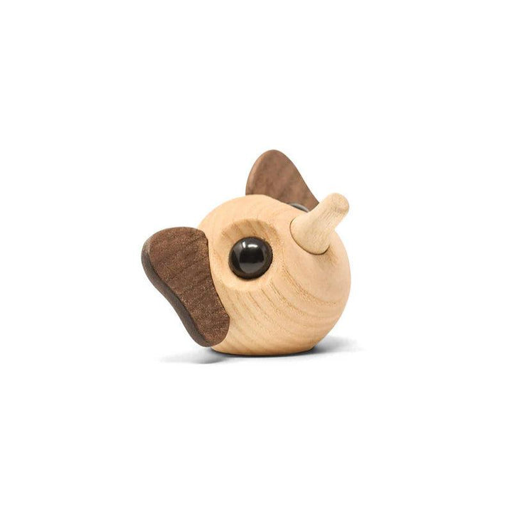 Fablewood Louis The Little Elephant zeigt eine niedliche Elefantenfigur aus hellem und dunklem Holz, Modell 1121-1.