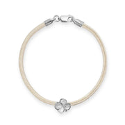 Flora Danica Vierblättriges Kleeblatt-Seidenarmband Champagner – Silber