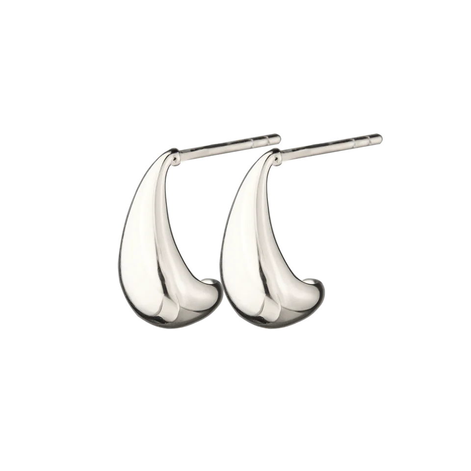 Jeberg Jewellery Audrey Drop Ohrringe in Silber, elegante tropfenförmige Ohrringe mit glänzender Oberfläche. Modell 52922-1.