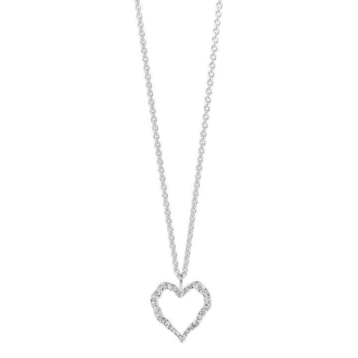 Jeberg Jewellery Heart Me Halskette aus Silber mit offenem Herzanhänger an einer einfachen Kette. Modell 42502-1