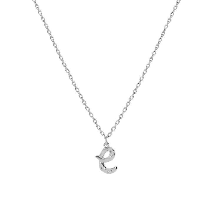 Maanesten Alphabet Letter halskæde i sølv med kurvet bogstavvedhæng, enkel og elegant. Model 2744c-005-7