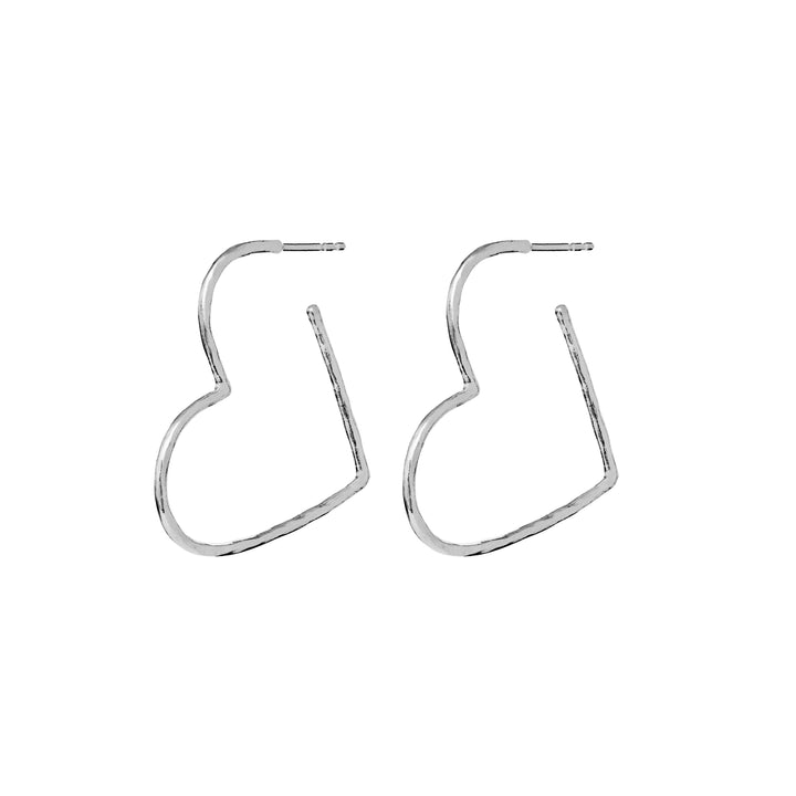 maanesten laia grande silberne Herzohrringe, Titelbild mit glänzender, organischer Form, Modell 10042c