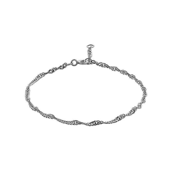Maanesten Sigrid silver bracelet in an elegant twisted chain design, closed with a lobster clasp. Modell 8537c-8537c-2