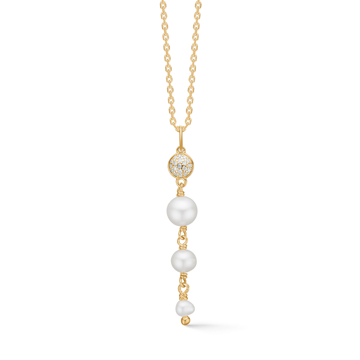 Mads Z Dome-Anhänger aus 14-karätigem Gold mit kleinen Diamanten und drei weißen Zuchtperlen. Modell 1533010-1