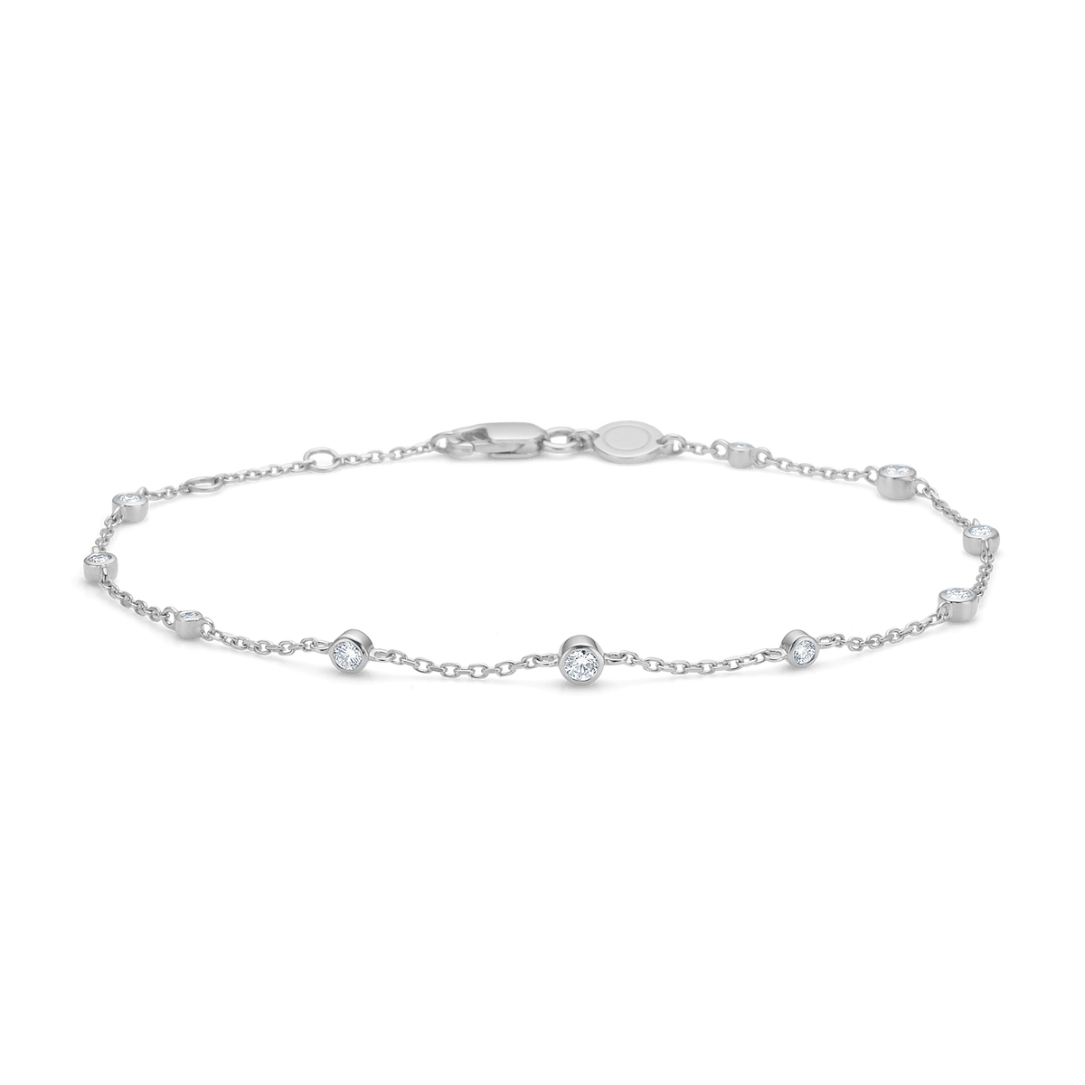 Mads Z Endless Allure Silberarmband mit weißem Topas, elegante Kette mit klaren Steinen. Modell 2156147-1.