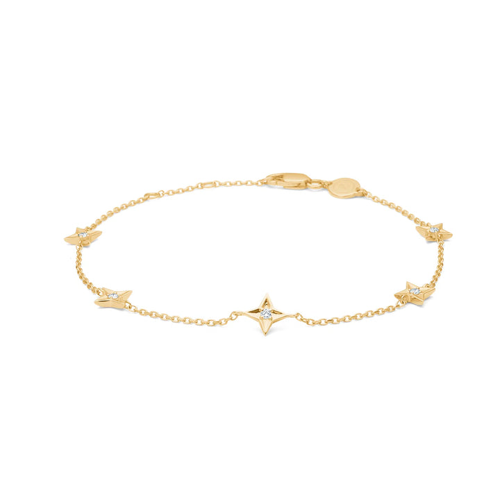 Mads Z Vesper Armband aus 14-karätigem Gold mit Sternen, Diamanten in Sterndetails, elegantes Design. Modell 1551197-1