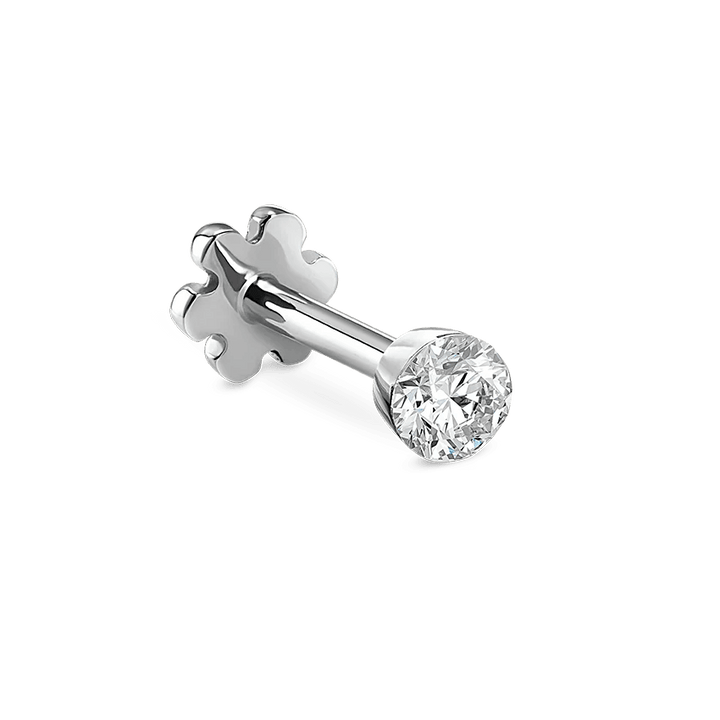 Maria Tash Invisible Set Diamond 2 mm Weißgold erscheint als schlichter, glänzender Ohrstecker mit klarem Diamant. Modell xivd-wg-w2-001-1
