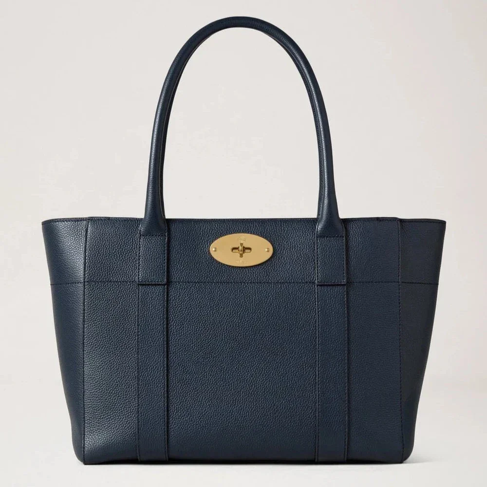 Mulberry Bayswater 9 bis 5 Kleine Tasche aus dunkelblauem, klassischem genarbtem Nachthimmelleder mit goldenem Verschluss, Modell HH9831205U888