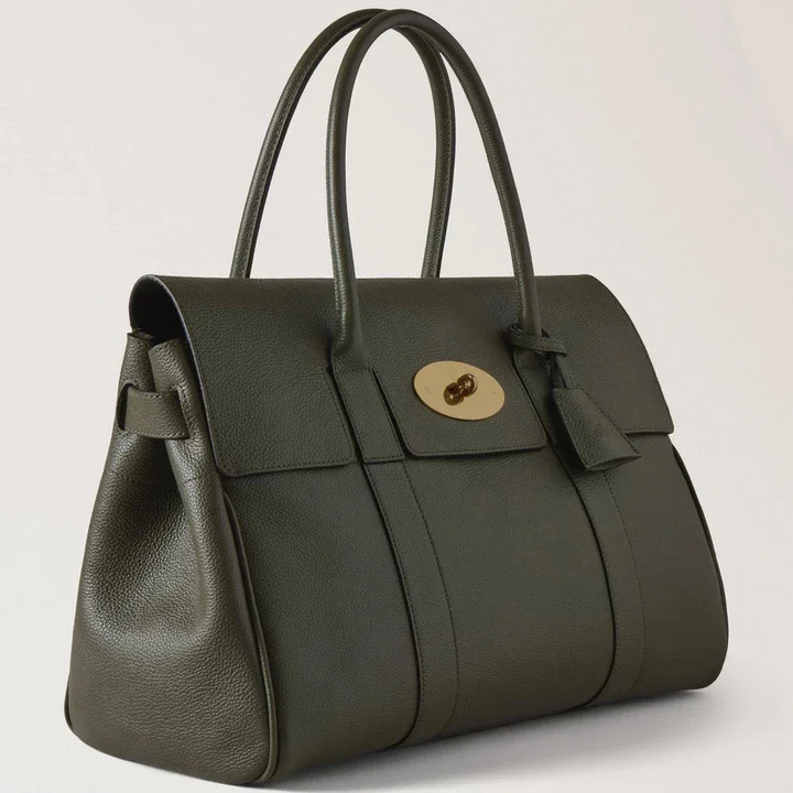 Mulberry Bayswater Juniper Green Small Classic Grain Handtasche aus dunkelgrünem Leder mit goldener Schnalle. Modell HH2873/205Q749