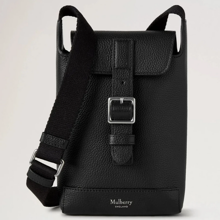 Mulberry Chiltern Phone Pouch Black Small Classic Grain, schwarze Handytasche aus Leder mit silberner Schnalle und verstellbarem Riemen. Modell RL8846205A100