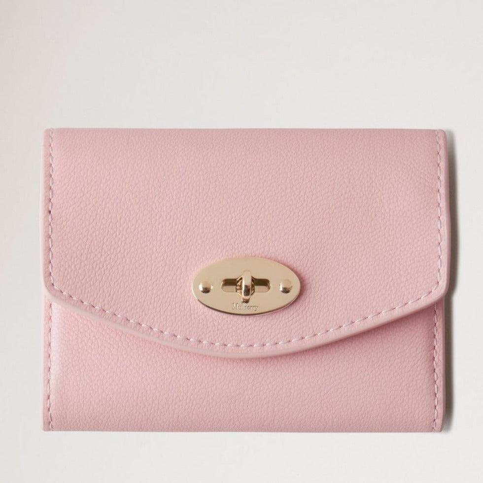 Mulberry Darley Concertina Wallet Micro Classic Grain Powder Rose, rosa Lederbrieftasche mit goldener Schnalle. Modell RL8541587J999