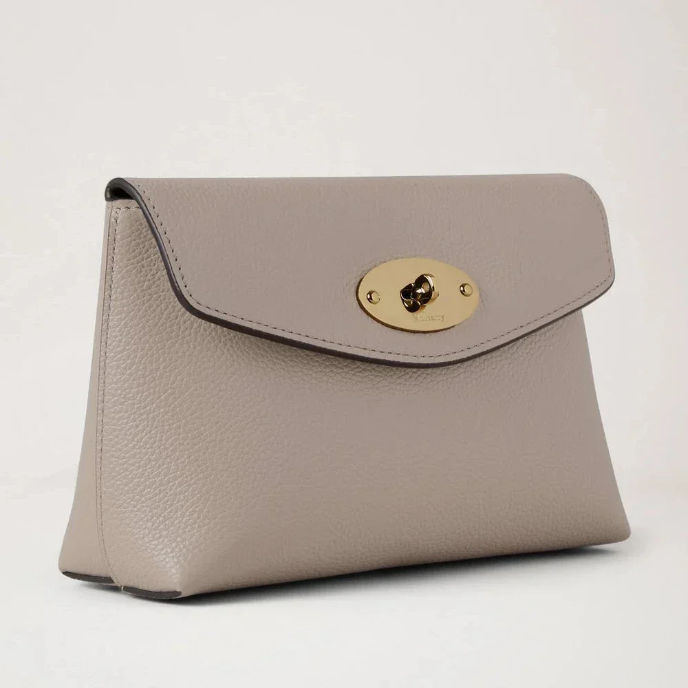 Mulberry Darley Kosmetiktasche Kaschmir Taupe Small Classic Grain mit goldener Schnalle, Modell RL5077205F924.