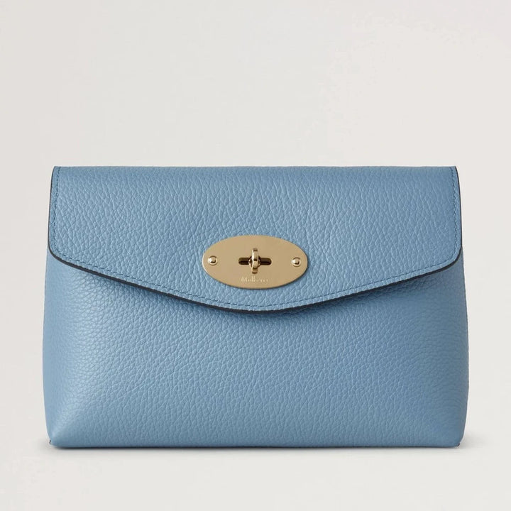 Mulberry Darley Kosmetiktasche Small Classic Grain Brighton Blue mit goldfarbener Schnalle, Modell RL5077205U921