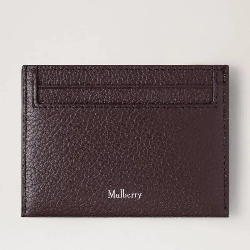 Mulberry Das Heritage Credit Card Slip Small Classic Grain Ebony verfügt über ein dunkelbraunes Kreditkartenetui aus Leder mit Logo. Modell RL4064205A110