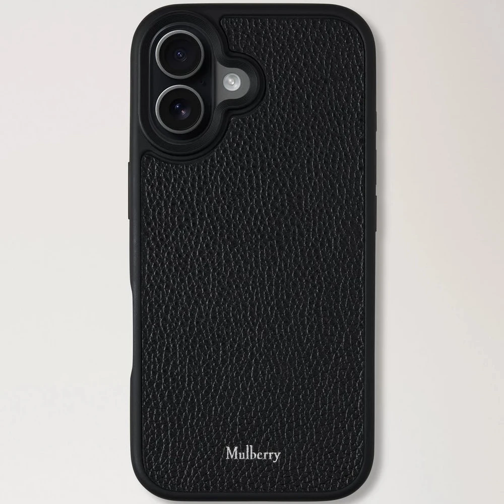 Mulberry iPhone 17 Hülle Small Classic Grain Black, elegante schwarze Lederhülle von der Rückseite gesehen. Modell rl8910205a100