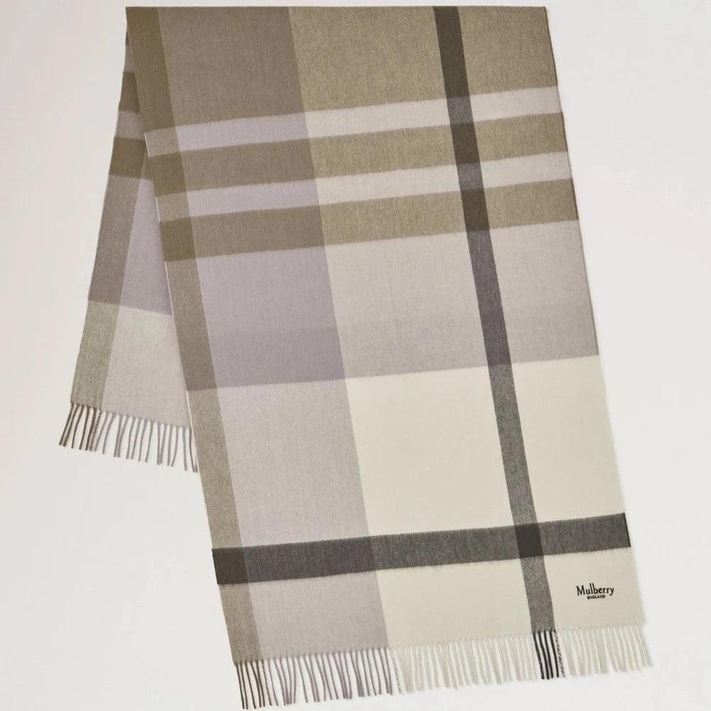 Mulberry Großer karierter Schal aus Merinowolle in Eierschale und Olivgrün, karierter Schal in Beige und Oliv mit Fransen. Modell vs4295889w563.