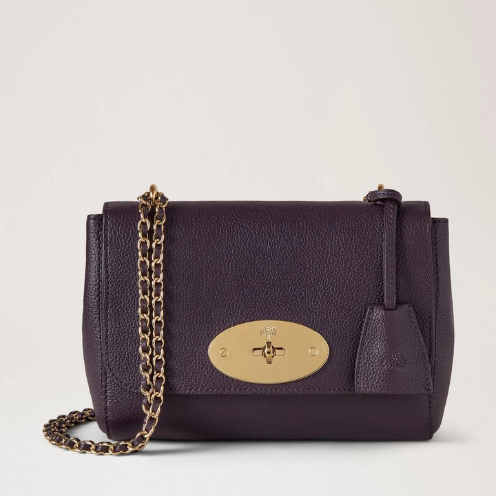 Mulberry Lily Kleine Classic Grain Deep Aubergine Umhängetasche aus dunkelviolettem Leder mit Goldkette, Modell HH3291205V697.