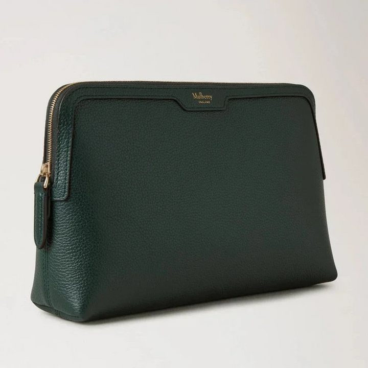 Mulberry Mittelgroße Kosmetiktasche mulberry Grün aus geprägtem Leder mit Reißverschluss und goldenen Details. Modell RL8319205Q633.