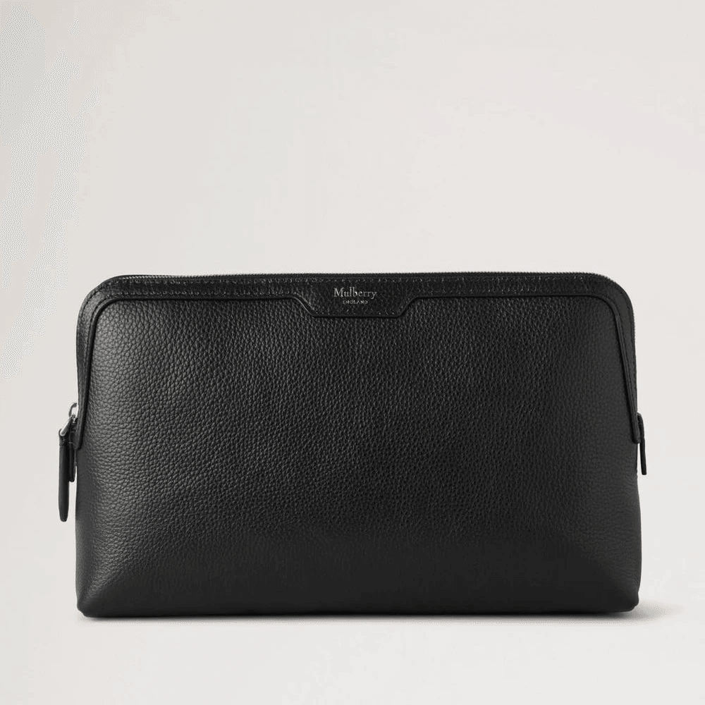 Mulberry Mittelgroße Kosmetiktasche. Kleines Portemonnaie mit klassischer Narbung in Schwarz aus schwarzem Leder, schlichte Vorderseite. Modell RL8319205A100