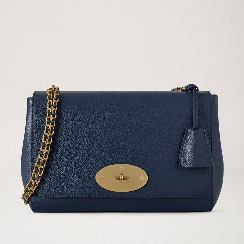 Mulberry Mittel Lily Kleine „Night Sky“-Tasche aus klassischem Narbenleder in Dunkelblau mit Kettenriemen und goldenen Details. Modell hh0024205u888