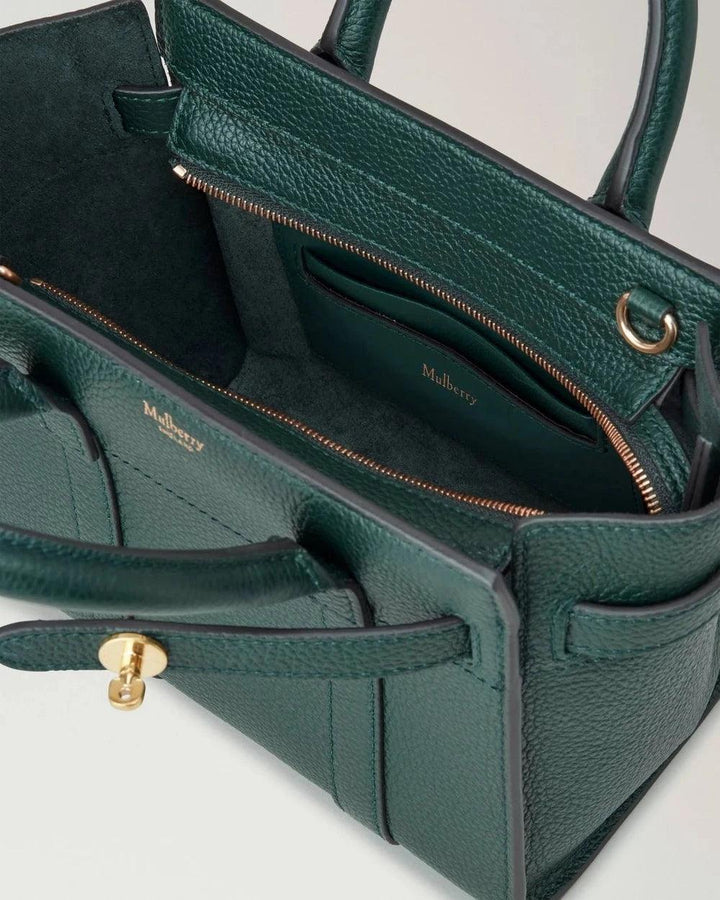 Mulberry Mikro-Reißverschluss Bayswater Kleine klassische Körnung Mulberry Grüne Tasche mit offenem Reißverschluss, grünem Leder und Innendetails, Modell RL5476205Q633.