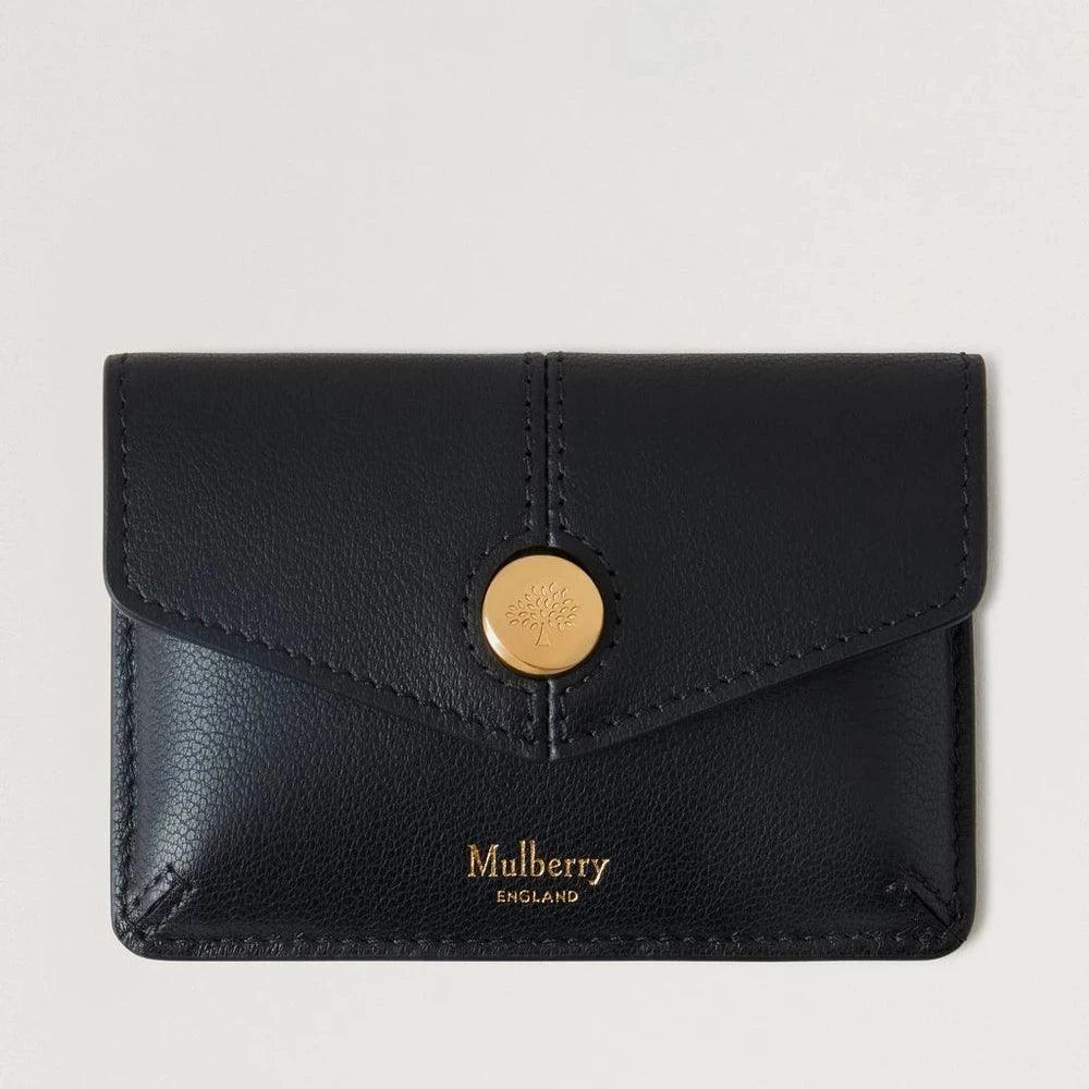 Mulberry Münzbeutel mit Druckknopfverschluss Black Micro Classic Grain aus schwarzem Leder mit goldfarbenem Knopf, Vorderansicht. Modell RL8709587A100