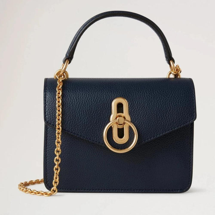 Mulberry Kleine Amberley Umhängetasche „Night Sky Small Classic Grain“ mit goldenem Kettenriemen und klassischer Schnalle. Modell RL6509205U888.