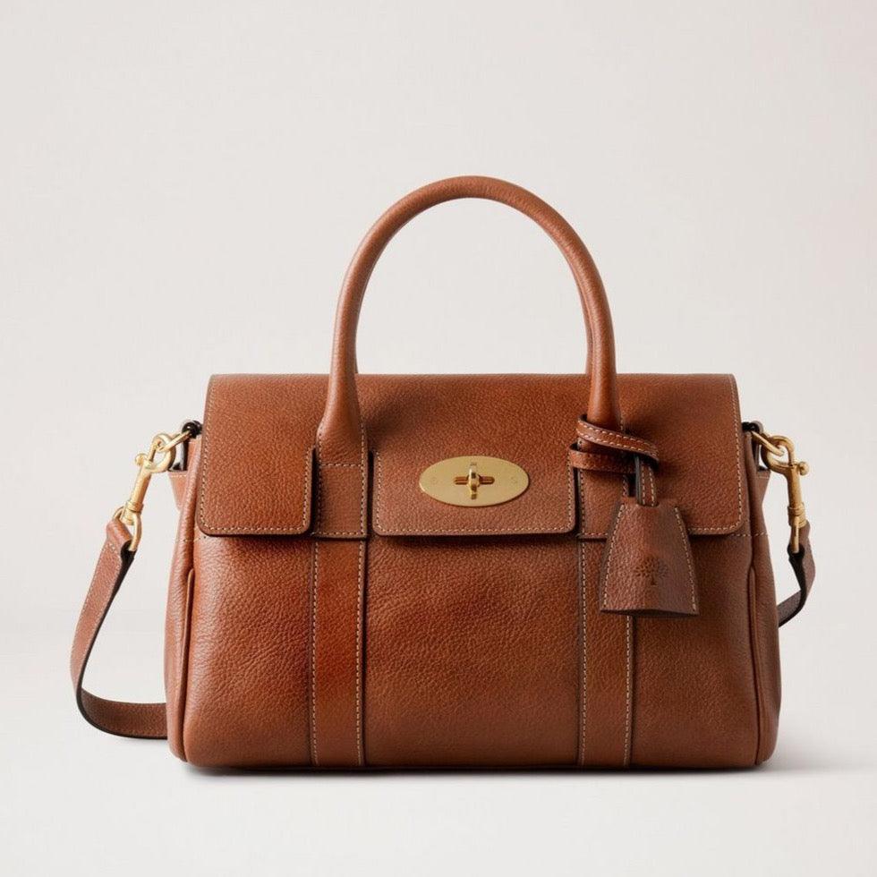 Mulberry Klein Bayswater Satchel zeigt eine klassische braune Ledertasche mit Henkel und Schultergurt, Modell HH9220275G110.