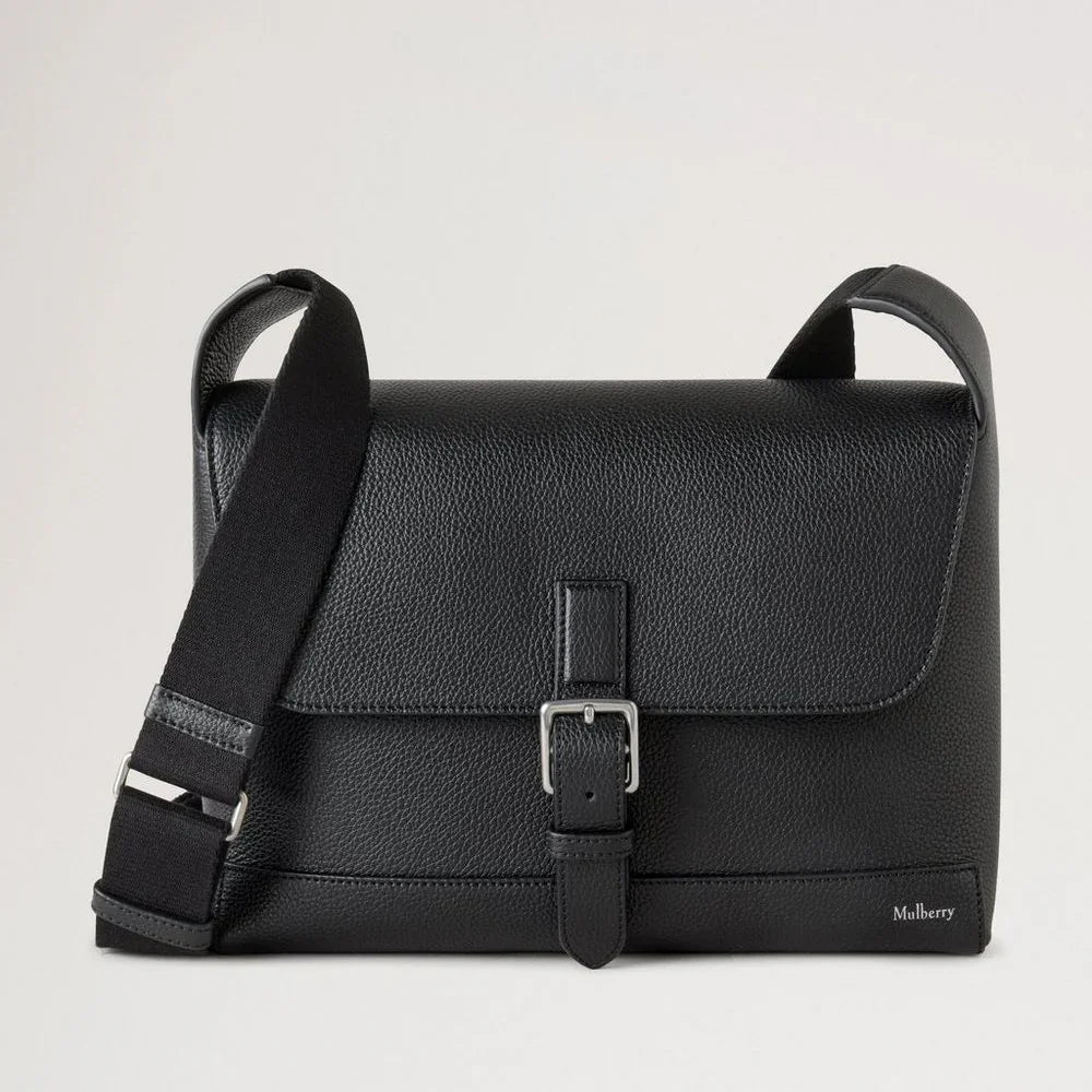 Mulberry Kleiner Chiltern Umhängetaschen-Messenger Black Small Classic Grain mit silberner Schnalle und verstellbarem schwarzem Riemen, Modell HH9708205A100.