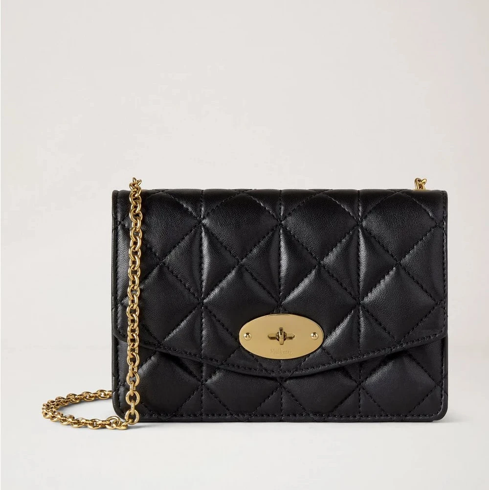 Mulberry Klein Darley Gestepptes Vesta-Nappaleder in Schwarz mit Goldkette und Vorderseite aus Matelassé-Leder. Modell RL8894676A100