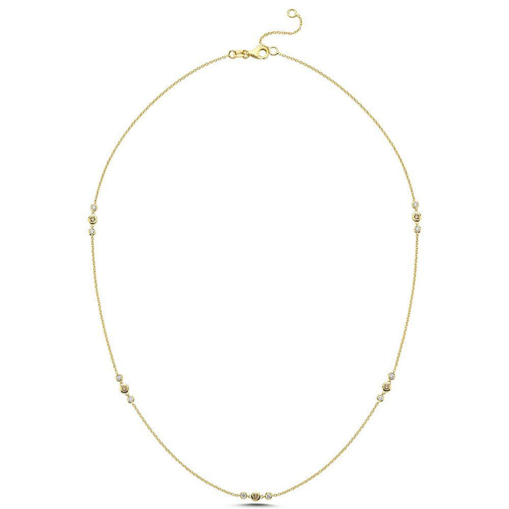 Nuran Champagner-Halskette mit Diamanten, elegante Goldkette mit Diamantdetails. Modell V3090CH-035RG.