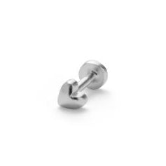 Pernille Corydon Adore Helix Piercing in Silber, dargestellt als kleines herzförmiges Schmuckstück im schlichten Stil. Modell 833-S-1
