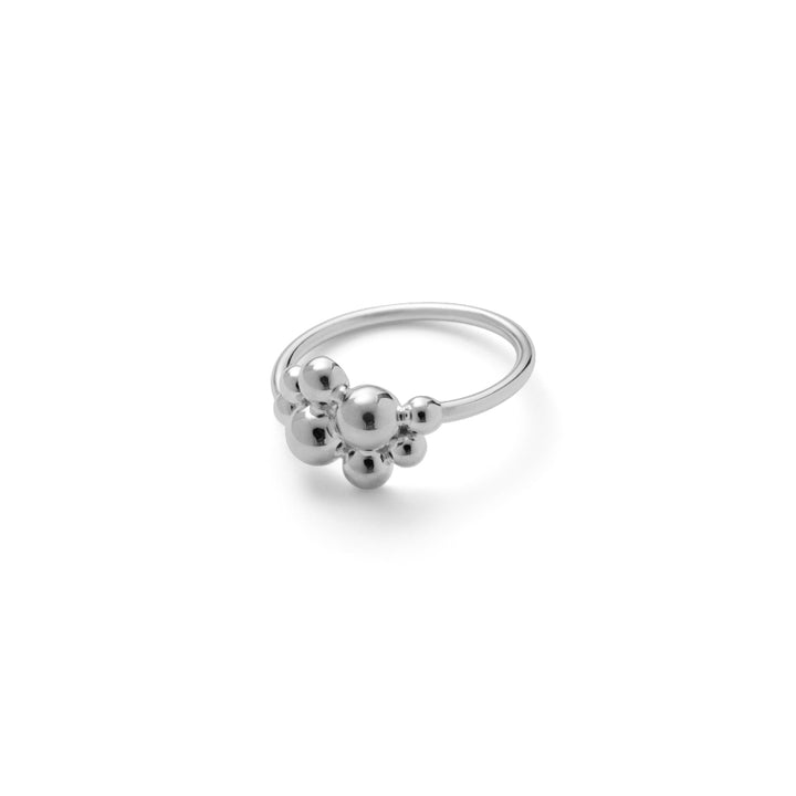 Pernille Corydon Kieselsteinring aus Silber mit Kugeldesign, minimalistischer und moderner Stil. Modell R-460-S-001