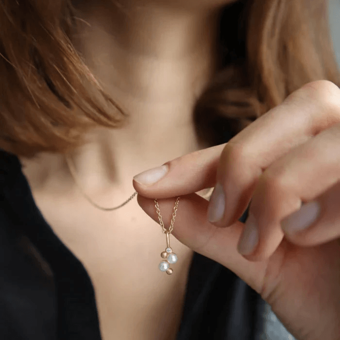 Ro Copenhagen Orbit Dot Perlevedhæng 0.015Ct TW/Vs - Vedhæng - P118Y102