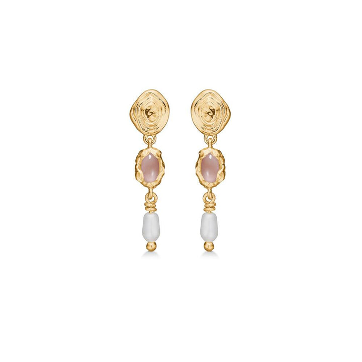 studio-z-gold-platted-shell-earrings-with-pink-zirconia, elegante Ohrringe in vergoldeter Optik mit rosa Steinen und weißem Perlendetail. Modell 7217879-1
