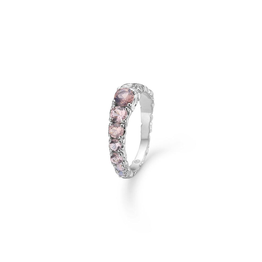 Studio Z Fountain Ring 7147810 zeigt einen silbernen Ring mit lila und rosa Steinen, elegantes und stilvolles Modell. Modell 7147810-001-1