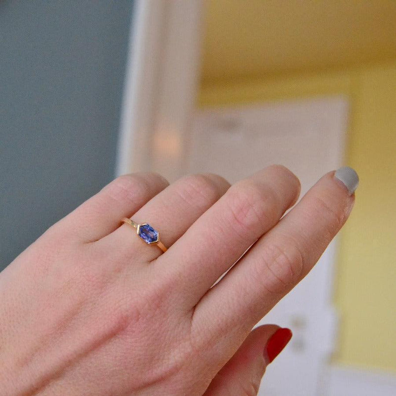 Anpé Atelier Customized Ring Med Blå Safir - Ringe - 27-BlåSafir-001